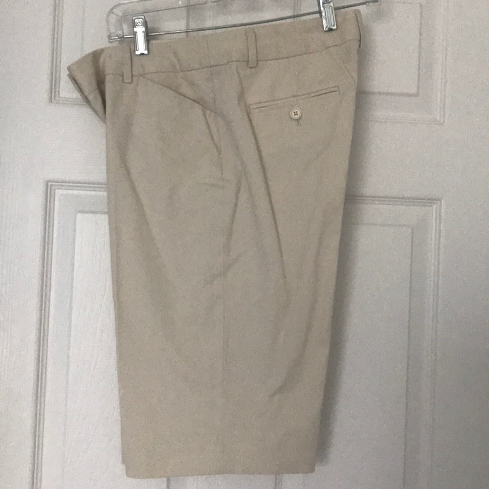 Dress shorts khaki from Victoria’s Secret size 6